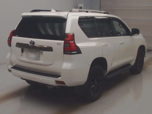 TOYOTA LAND CRUISER PRADO 2022