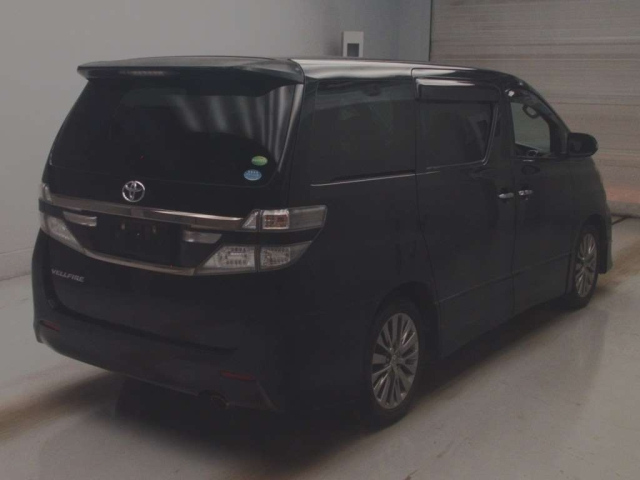 TOYOTA VELLFIRE 2013