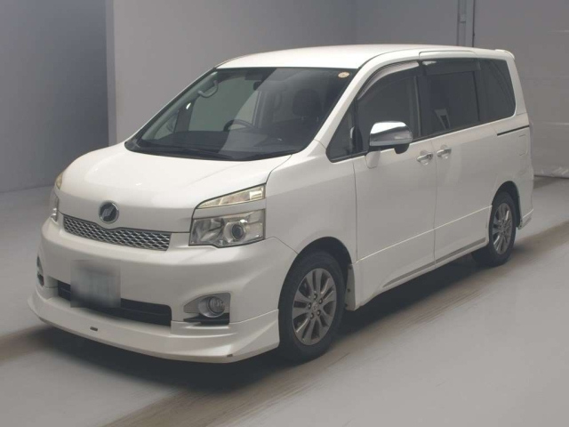 TOYOTA VOXY 2012
