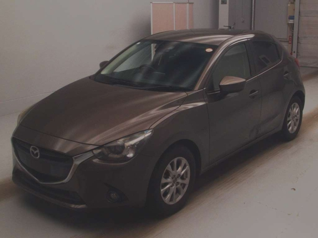 MAZDA DEMIO 2015