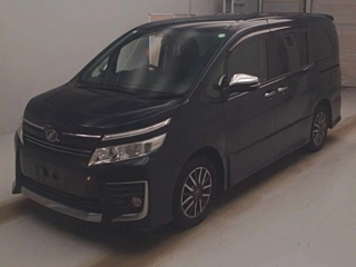 TOYOTA VOXY 2015