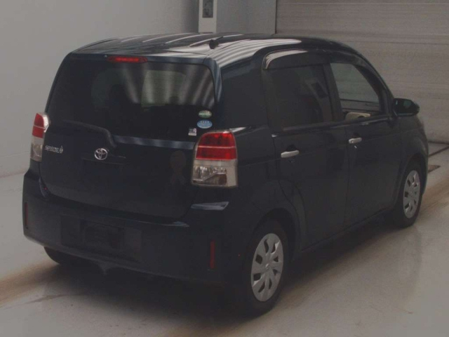 TOYOTA SPADE 2016