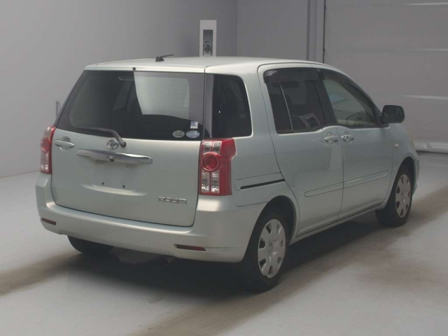 TOYOTA RAUM 2008