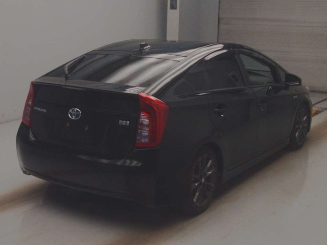TOYOTA PRIUS 2012