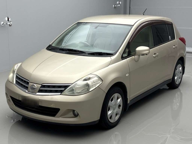 NISSAN TIIDA 2008