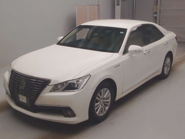 TOYOTA CROWN 2013