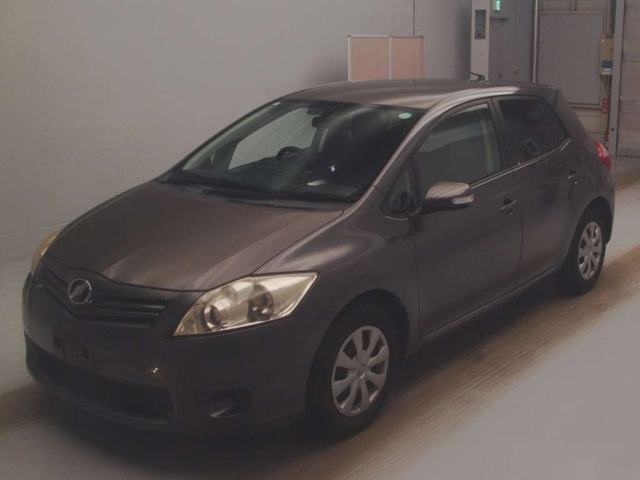 TOYOTA AURIS 2010