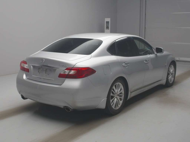NISSAN FUGA 2014
