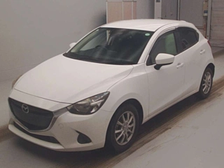 MAZDA DEMIO 2016