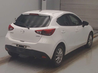 MAZDA DEMIO 2016