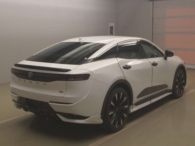TOYOTA CROWN CROSSOVER 2023