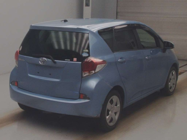 TOYOTA RACTIS 2015