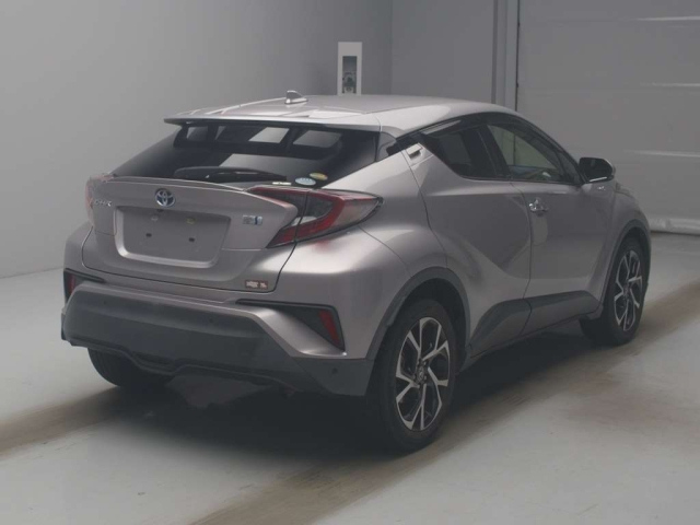 TOYOTA C-HR 2017