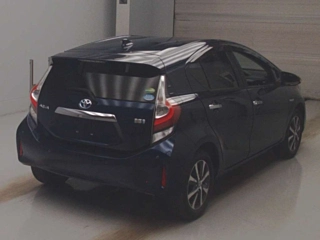 TOYOTA AQUA 2018