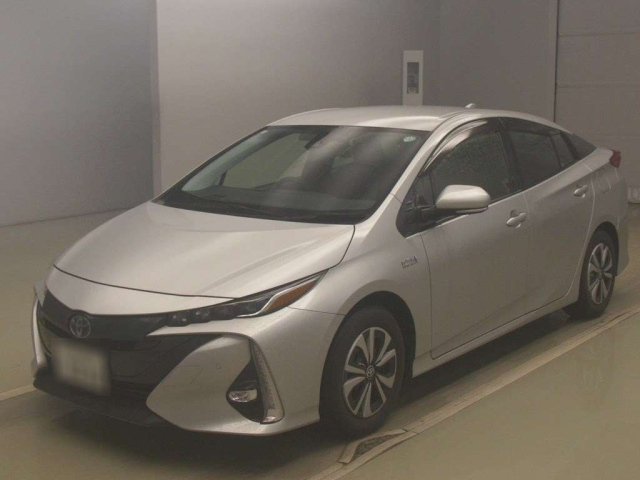 TOYOTA PRIUS PHV 2021