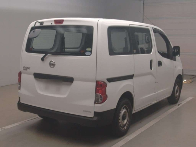NISSAN NV200 2018