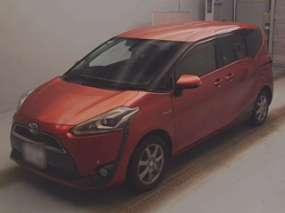 TOYOTA SIENTA 2015