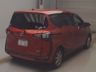 TOYOTA SIENTA 2015