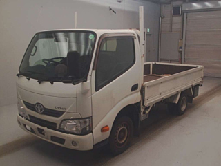 TOYOTA DYNA 2018
