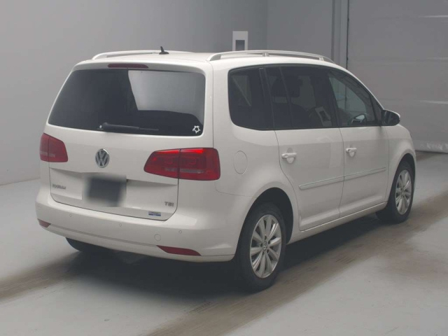 VOLKSWAGEN GOLF TOURAN 2011