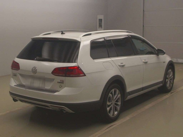 VOLKSWAGEN GOLF ALLTRACK 2016