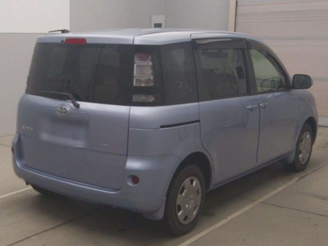 TOYOTA SIENTA 2012