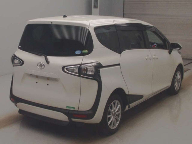 TOYOTA SIENTA 2019