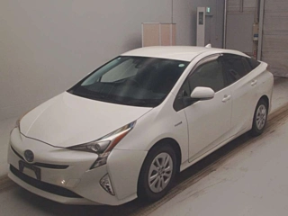 TOYOTA PRIUS 2016