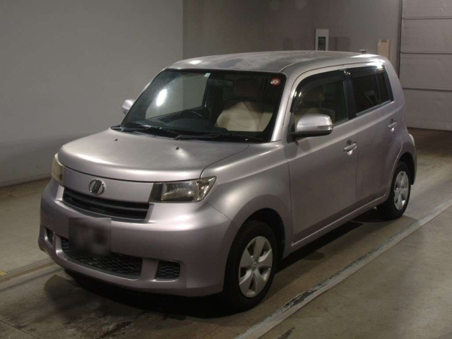 TOYOTA BB 2010