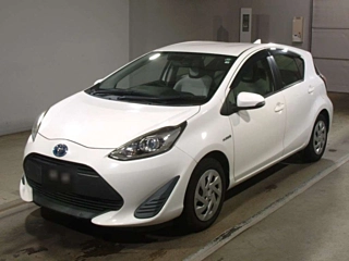 TOYOTA AQUA 2018