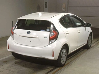 TOYOTA AQUA 2018