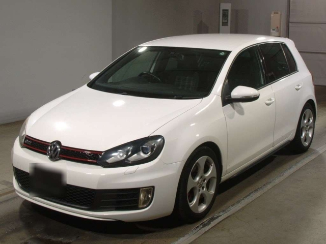 VOLKSWAGEN GOLF 2010