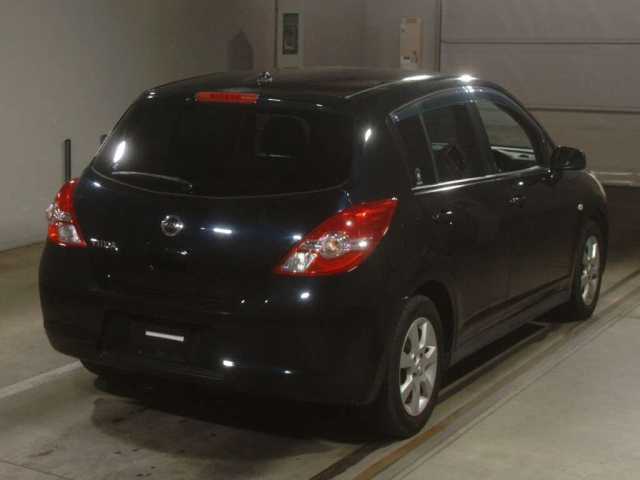 NISSAN TIIDA 2012