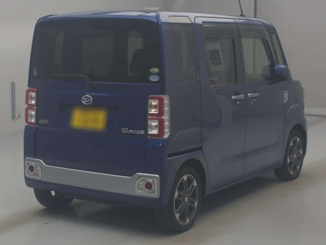 DAIHATSU WAKE 2015