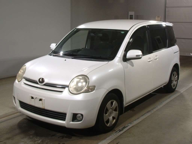 TOYOTA SIENTA 2008