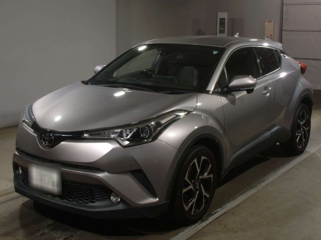 TOYOTA C-HR 2017
