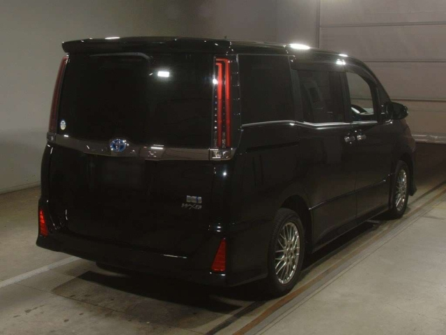 TOYOTA NOAH 2020