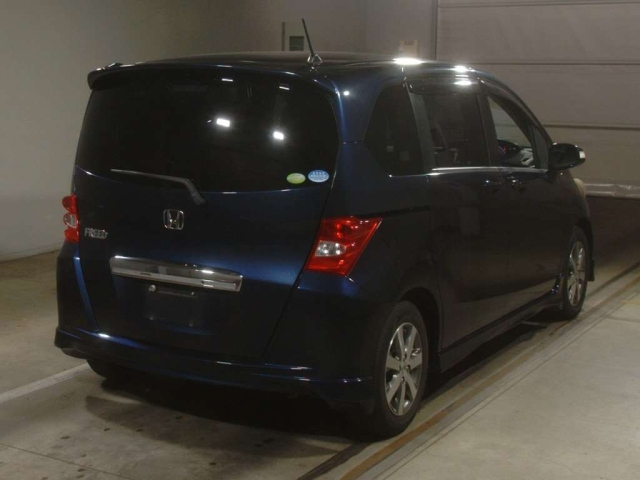 HONDA FREED 2011