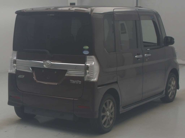 DAIHATSU TANTO 2014