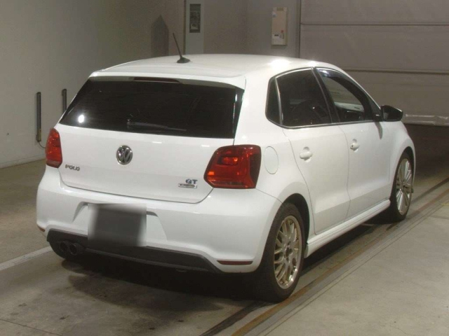 VOLKSWAGEN POLO 2014