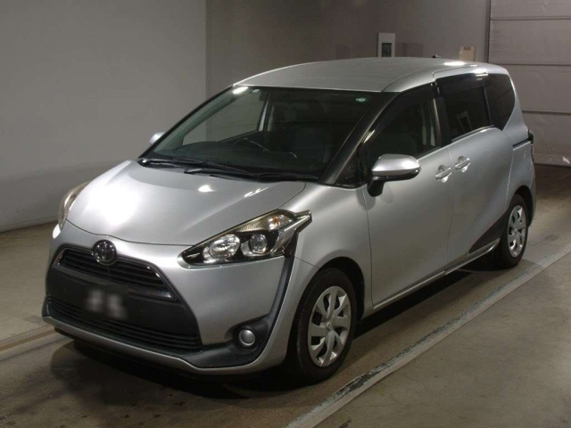 TOYOTA SIENTA 2016