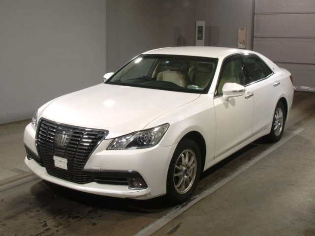 TOYOTA CROWN 2014