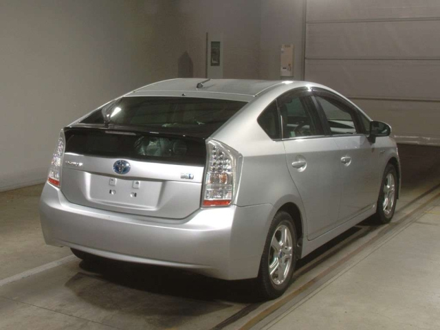TOYOTA PRIUS 2010