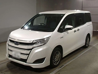 TOYOTA NOAH 2019