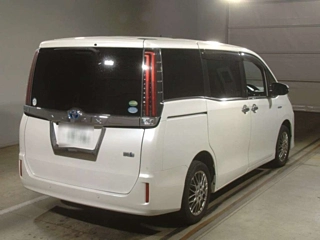 TOYOTA NOAH 2019