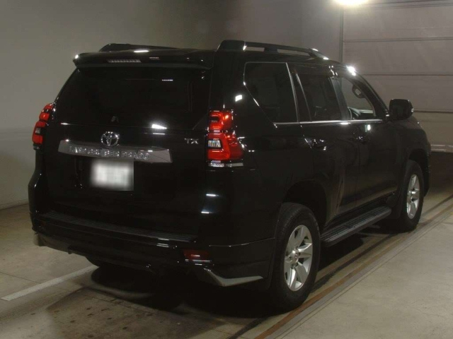 TOYOTA LAND CRUISER PRADO 2019