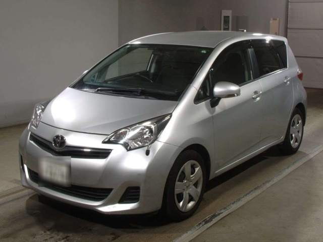 TOYOTA RACTIS 2011