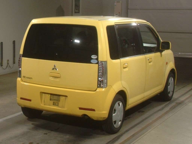 MITSUBISHI EK WAGON 2011