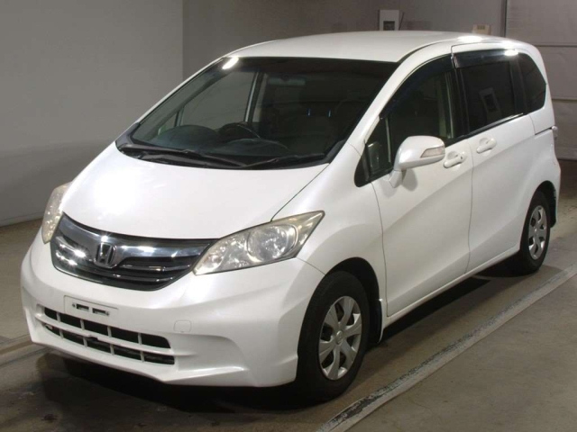 HONDA FREED 2013