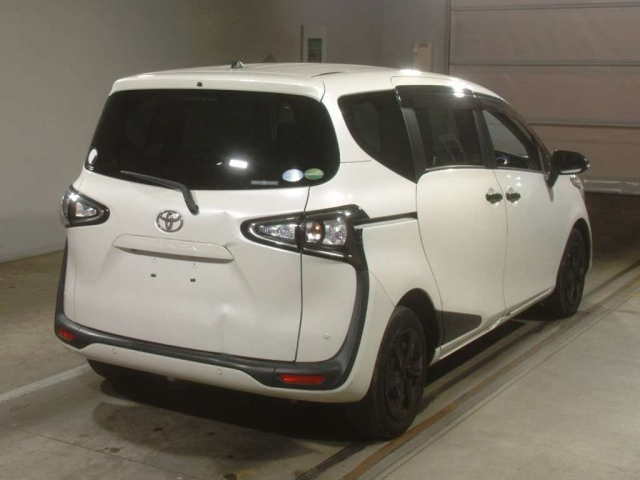 TOYOTA SIENTA 2020